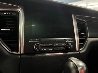 2017 Porsche Macan GTS   - Photo 35 - Grand Rapids, MI 49548