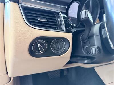 2017 Porsche Macan   - Photo 18 - Grand Rapids, MI 49548