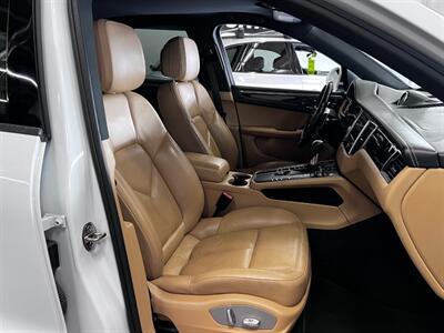 2017 Porsche Macan   - Photo 26 - Grand Rapids, MI 49548
