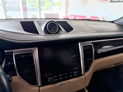 2017 Porsche Macan   - Photo 21 - Grand Rapids, MI 49548