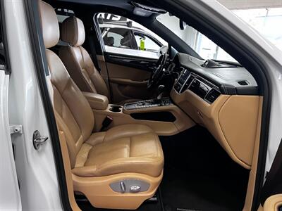 2017 Porsche Macan   - Photo 25 - Grand Rapids, MI 49548