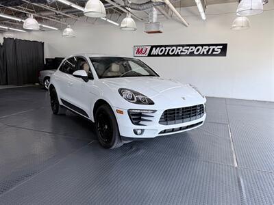 2017 Porsche Macan   - Photo 2 - Grand Rapids, MI 49548