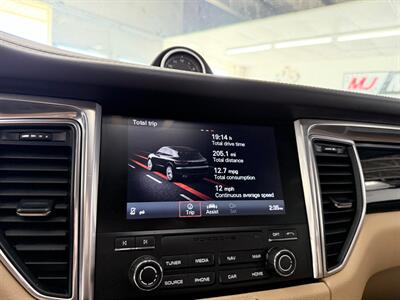 2017 Porsche Macan   - Photo 24 - Grand Rapids, MI 49548