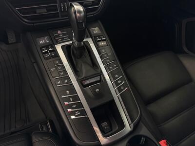 2020 Porsche Macan Turbo   - Photo 52 - Grand Rapids, MI 49548