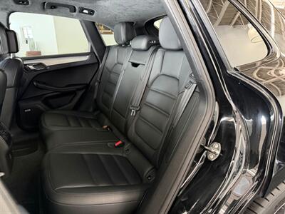 2020 Porsche Macan Turbo   - Photo 61 - Grand Rapids, MI 49548