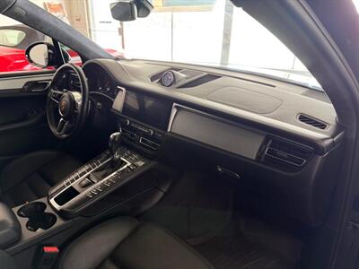 2020 Porsche Macan Turbo   - Photo 53 - Grand Rapids, MI 49548