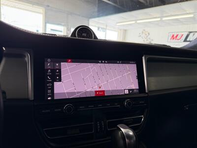 2020 Porsche Macan Turbo   - Photo 42 - Grand Rapids, MI 49548