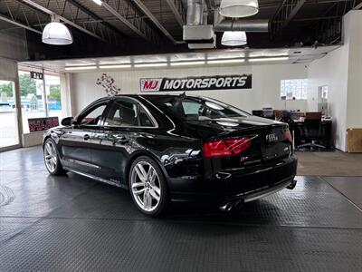 2014 Audi S8 4.0T quattro   - Photo 6 - Grand Rapids, MI 49548