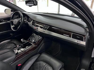 2014 Audi S8 4.0T quattro   - Photo 34 - Grand Rapids, MI 49548