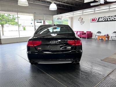 2014 Audi S8 4.0T quattro   - Photo 7 - Grand Rapids, MI 49548