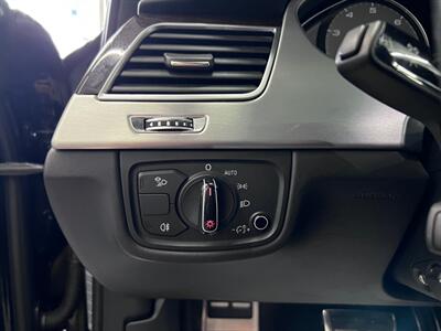 2014 Audi S8 4.0T quattro   - Photo 16 - Grand Rapids, MI 49548