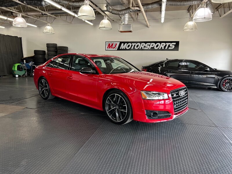 2017 Audi S8 plus 4.0T quattro - Photo 1 - Grand Rapids, MI 49548