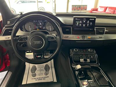 2017 Audi S8 plus 4.0T quattro   - Photo 29 - Grand Rapids, MI 49548