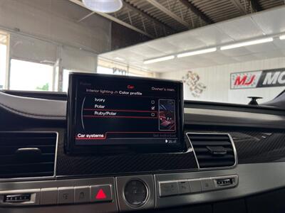 2017 Audi S8 plus 4.0T quattro   - Photo 38 - Grand Rapids, MI 49548
