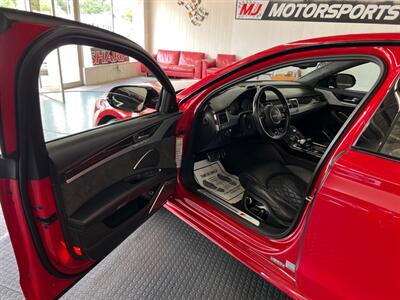 2017 Audi S8 plus 4.0T quattro   - Photo 19 - Grand Rapids, MI 49548