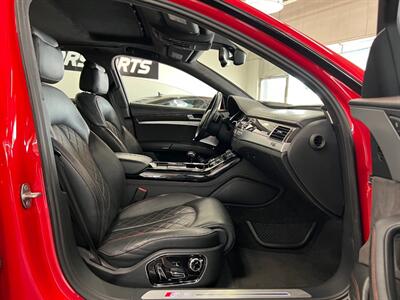 2017 Audi S8 plus 4.0T quattro   - Photo 51 - Grand Rapids, MI 49548