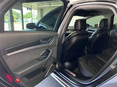 2016 Audi S8 plus 4.0T quattro   - Photo 51 - Grand Rapids, MI 49548