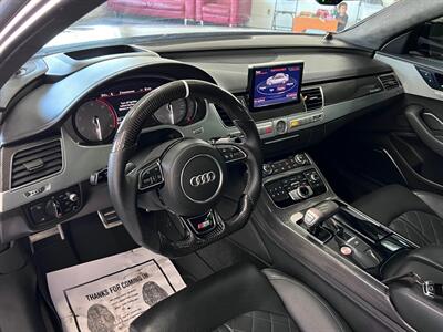2016 Audi S8 plus 4.0T quattro   - Photo 24 - Grand Rapids, MI 49548