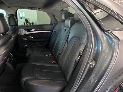 2016 Audi S8 plus 4.0T quattro   - Photo 53 - Grand Rapids, MI 49548