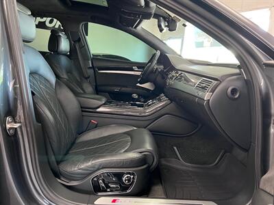 2016 Audi S8 plus 4.0T quattro   - Photo 44 - Grand Rapids, MI 49548