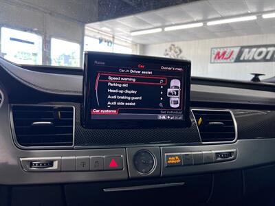 2016 Audi S8 plus 4.0T quattro   - Photo 33 - Grand Rapids, MI 49548