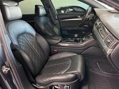 2016 Audi S8 plus 4.0T quattro   - Photo 45 - Grand Rapids, MI 49548