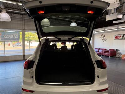 2016 Porsche Cayenne GTS   - Photo 50 - Grand Rapids, MI 49548