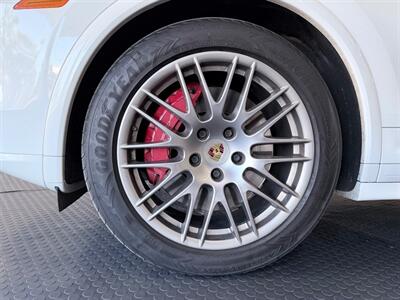2016 Porsche Cayenne GTS   - Photo 15 - Grand Rapids, MI 49548