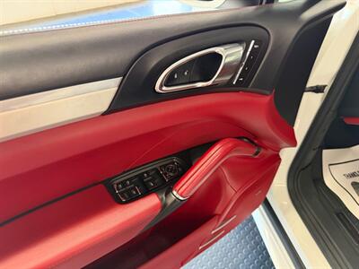 2016 Porsche Cayenne GTS   - Photo 17 - Grand Rapids, MI 49548