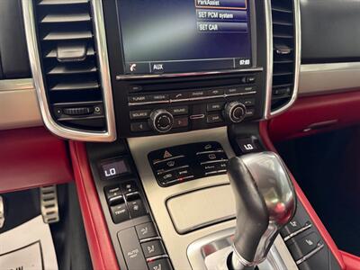 2016 Porsche Cayenne GTS   - Photo 34 - Grand Rapids, MI 49548