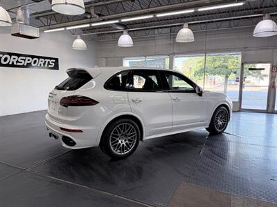 2016 Porsche Cayenne GTS   - Photo 11 - Grand Rapids, MI 49548
