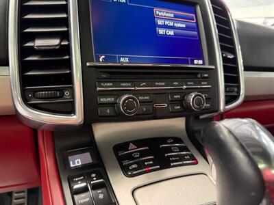 2016 Porsche Cayenne GTS   - Photo 33 - Grand Rapids, MI 49548