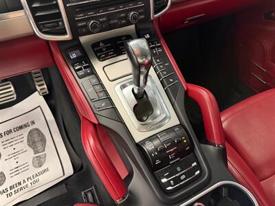 2016 Porsche Cayenne GTS   - Photo 35 - Grand Rapids, MI 49548