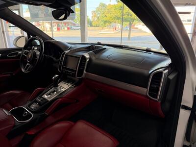 2016 Porsche Cayenne GTS   - Photo 39 - Grand Rapids, MI 49548