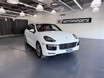 2016 Porsche Cayenne GTS   - Photo 2 - Grand Rapids, MI 49548