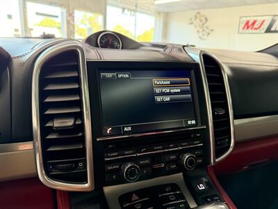 2016 Porsche Cayenne GTS   - Photo 32 - Grand Rapids, MI 49548
