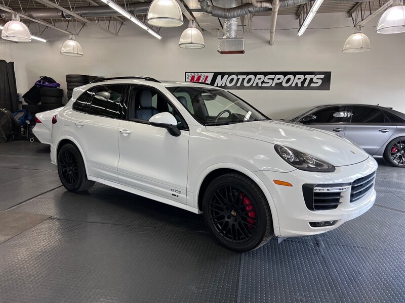 2016 Porsche Cayenne GTS  