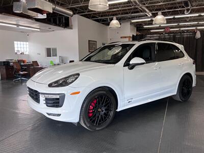 2016 Porsche Cayenne GTS   - Photo 11 - Grand Rapids, MI 49548