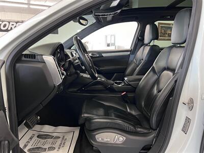 2016 Porsche Cayenne GTS   - Photo 32 - Grand Rapids, MI 49548