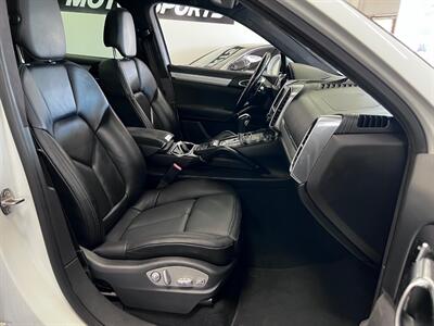 2016 Porsche Cayenne GTS   - Photo 61 - Grand Rapids, MI 49548