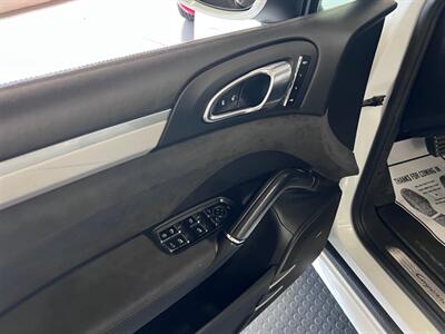2016 Porsche Cayenne GTS   - Photo 30 - Grand Rapids, MI 49548