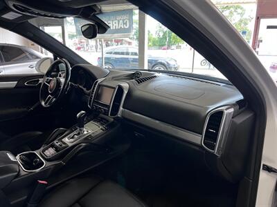 2016 Porsche Cayenne GTS   - Photo 59 - Grand Rapids, MI 49548