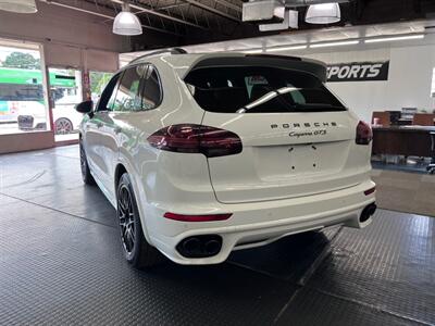 2016 Porsche Cayenne GTS   - Photo 14 - Grand Rapids, MI 49548