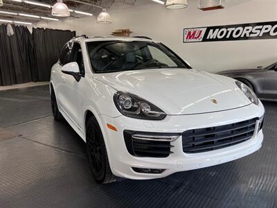 2016 Porsche Cayenne GTS   - Photo 3 - Grand Rapids, MI 49548
