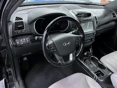 2014 Kia Sorento SX Limited   - Photo 15 - Grand Rapids, MI 49548