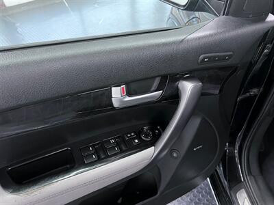 2014 Kia Sorento SX Limited   - Photo 12 - Grand Rapids, MI 49548
