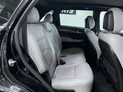 2014 Kia Sorento SX Limited   - Photo 35 - Grand Rapids, MI 49548