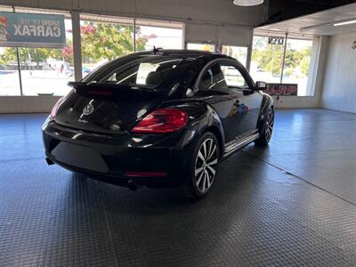 2012 Volkswagen Beetle Black Turbo PZEV   - Photo 10 - Grand Rapids, MI 49548