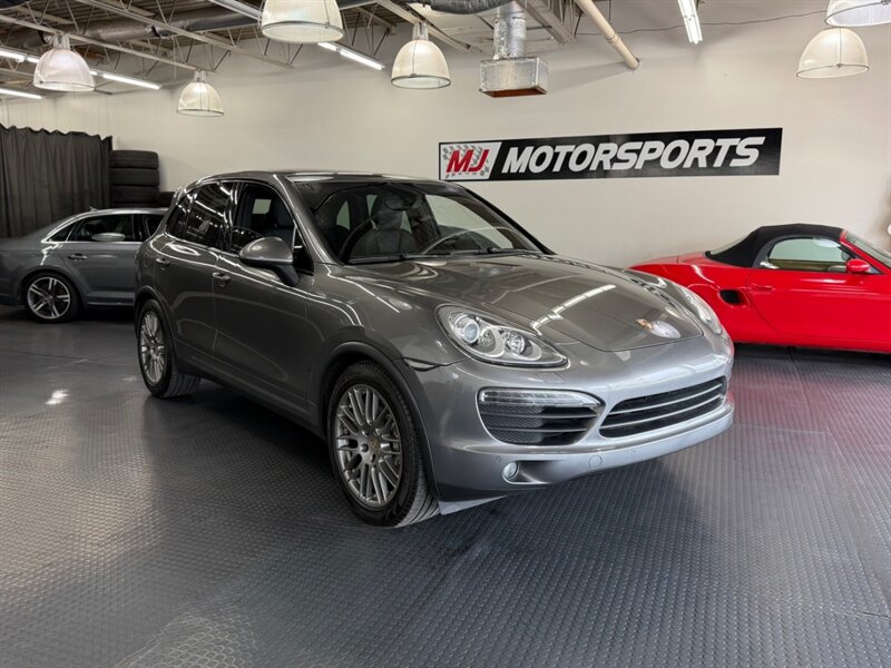 2014 Porsche Cayenne S  