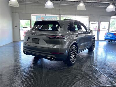 2019 Porsche Cayenne   - Photo 9 - Grand Rapids, MI 49548